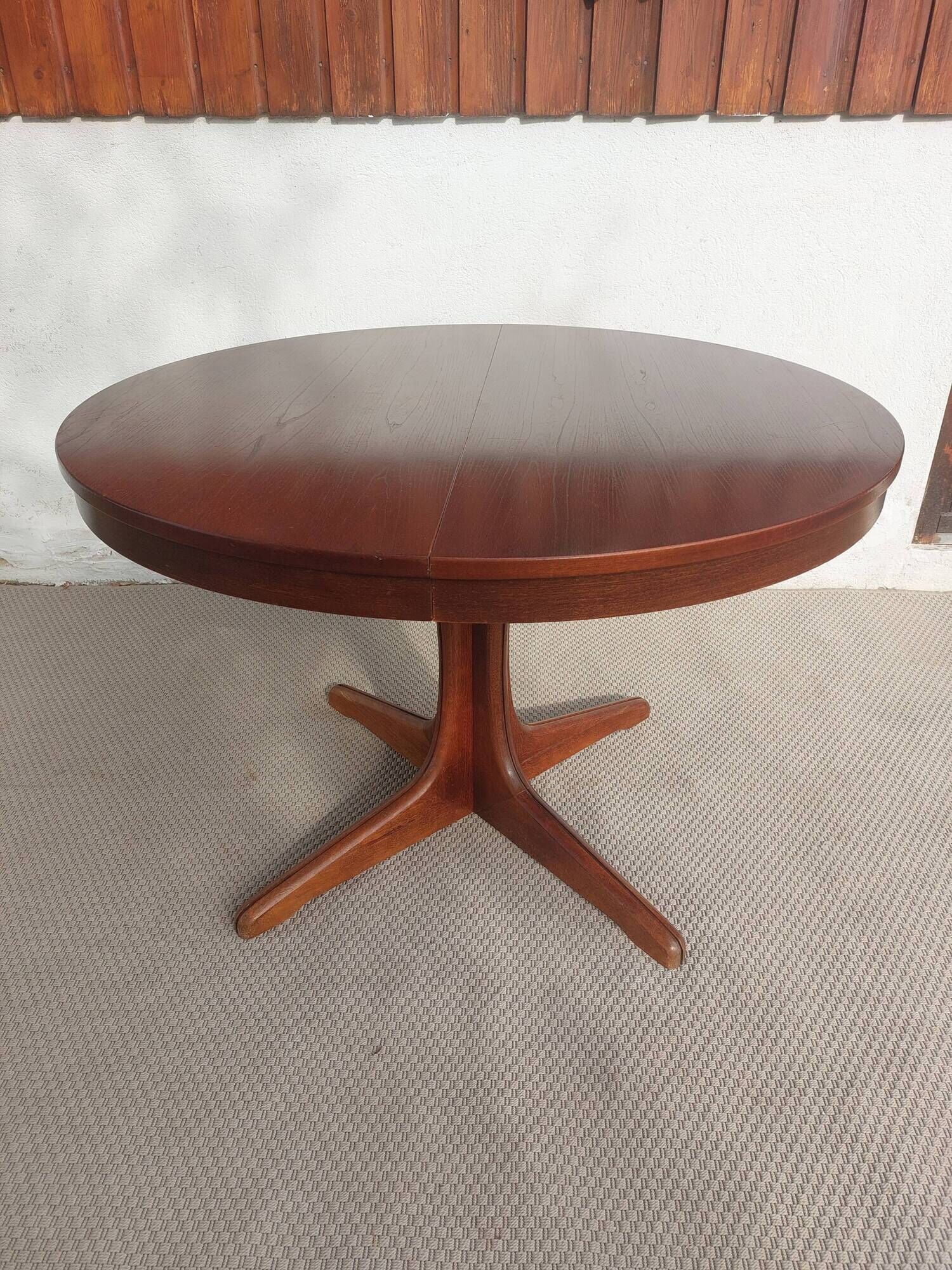round/oval table with extension, central leg, dark shade, Baumann design