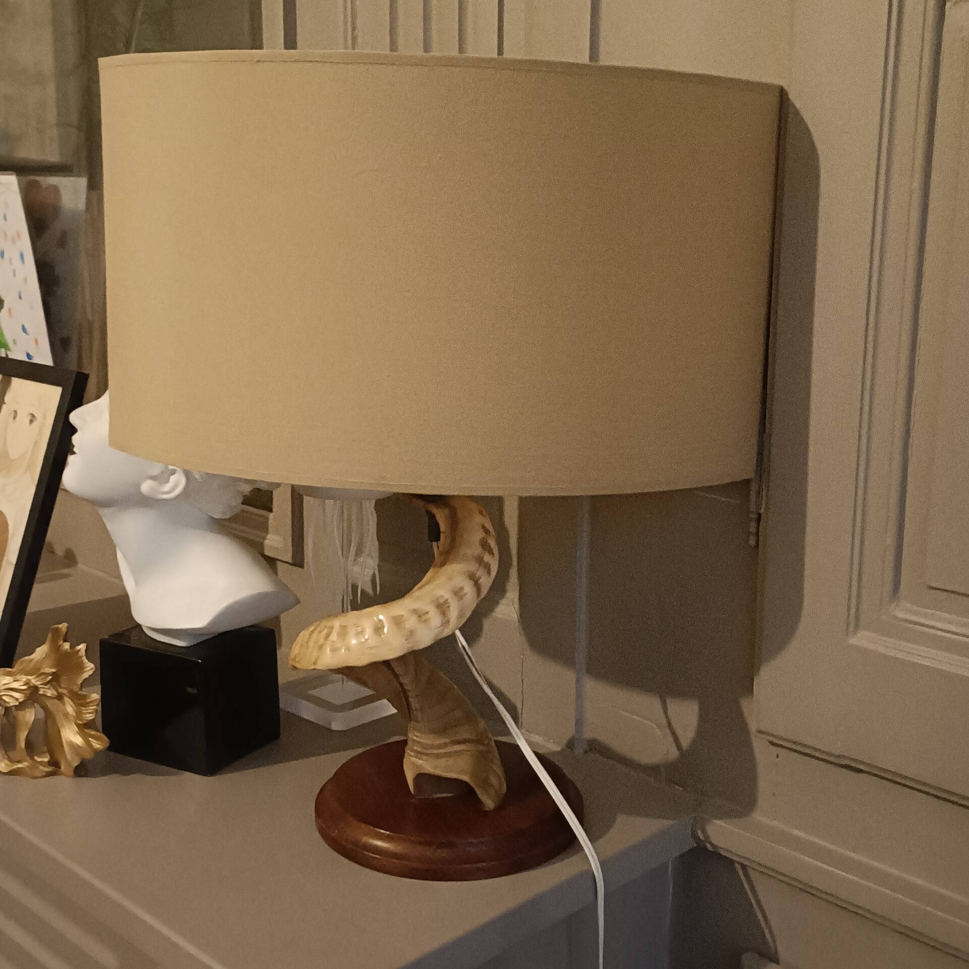 Vintage ram's horn living room lamp