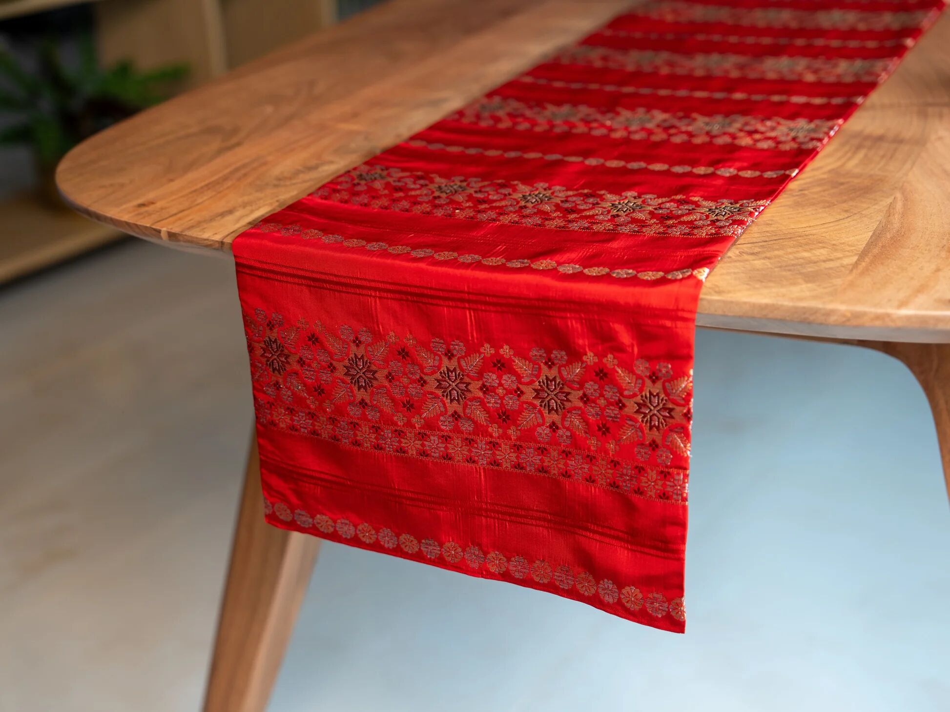 Nappe en soie cramoisie impériale