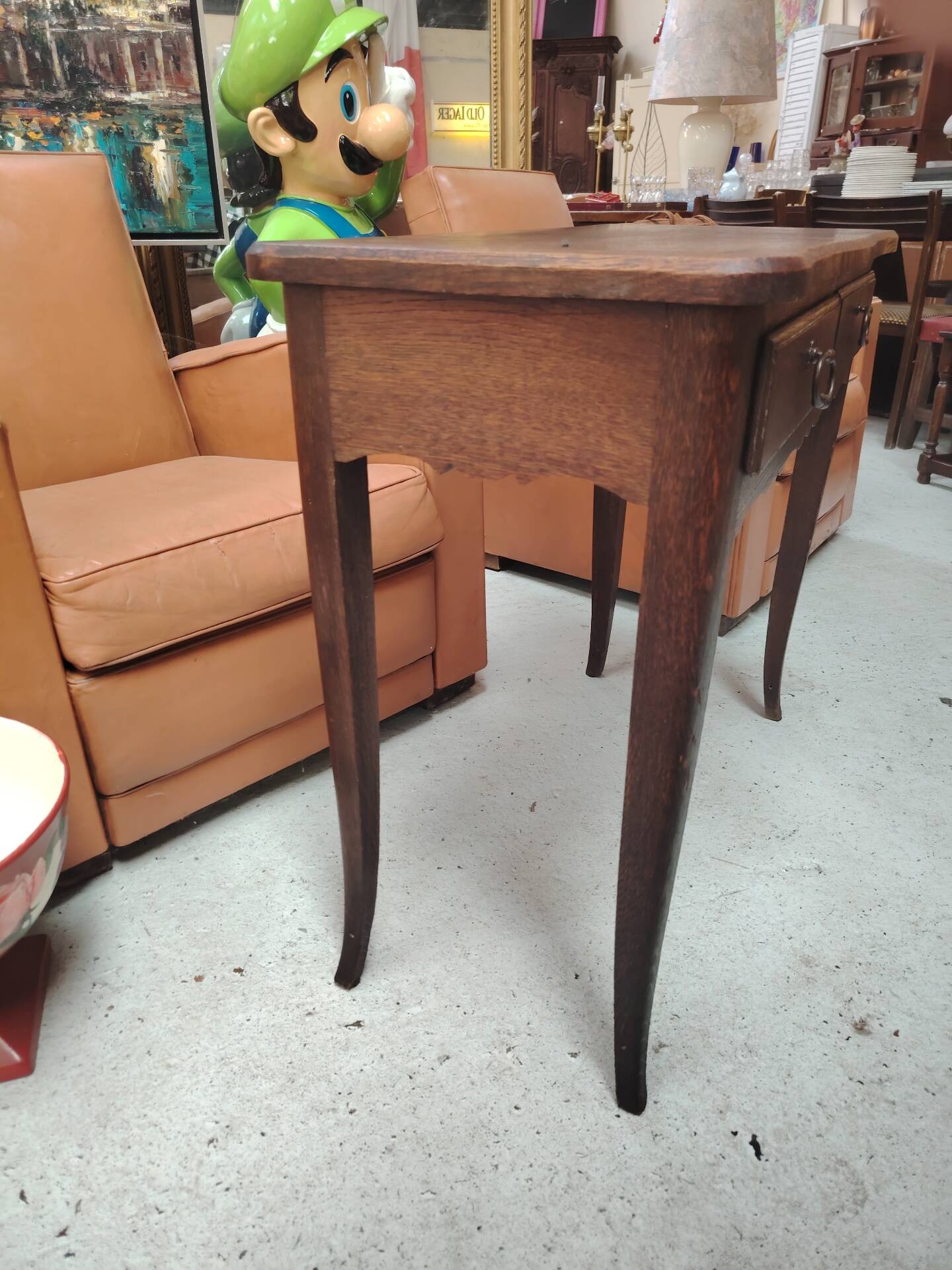 Table, console, dressing table in solid oak with curved legs - 1900