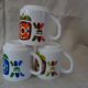 3 mugs mobil grosses fleurs Arcopal pub bleu  orange  ocre collection vintage
