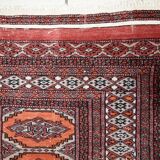 Tapis Vintage Bukhara en Laine, Années 1960, Authenticité et Tradition