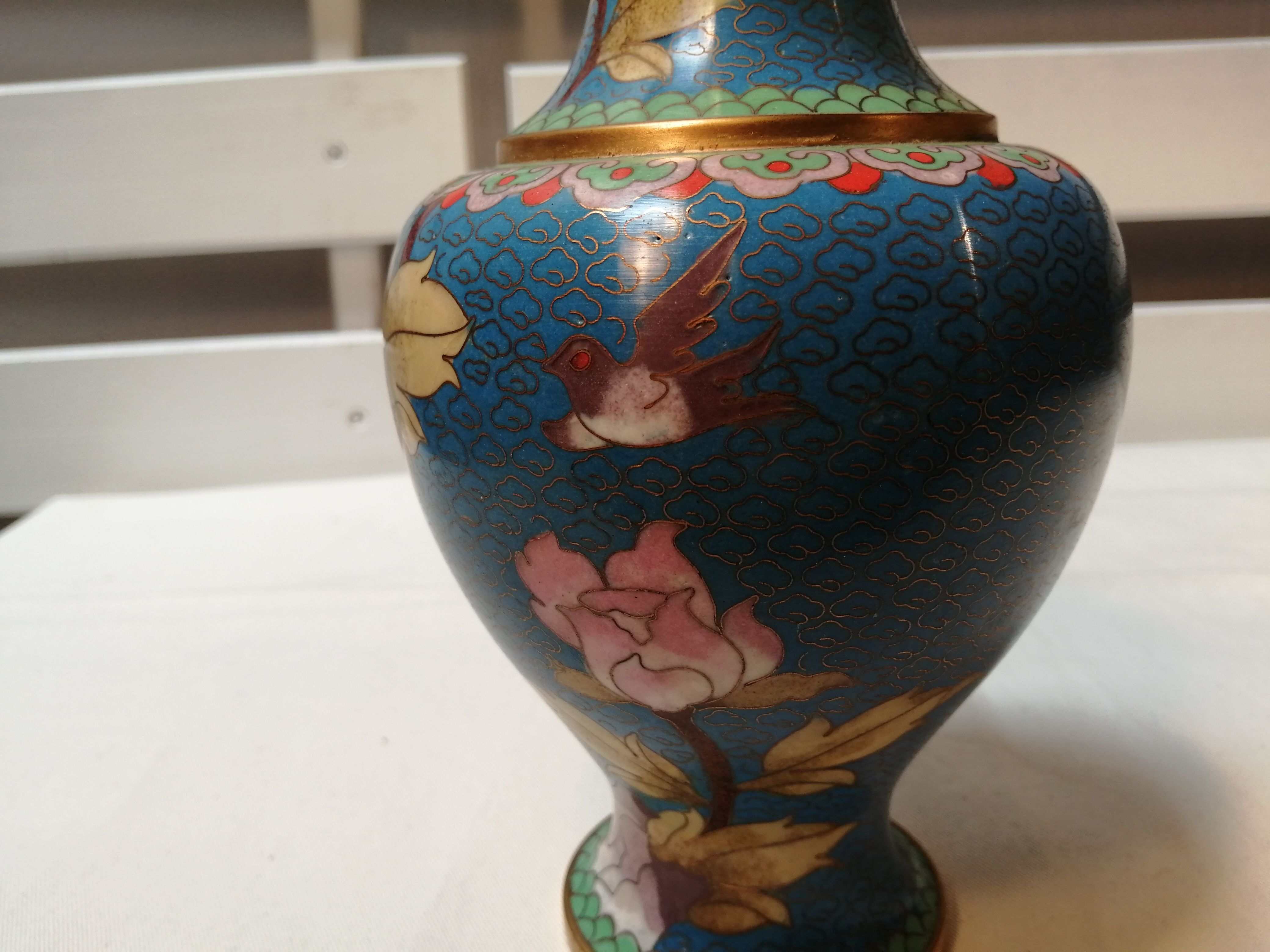 Vase cloisonné asiatique