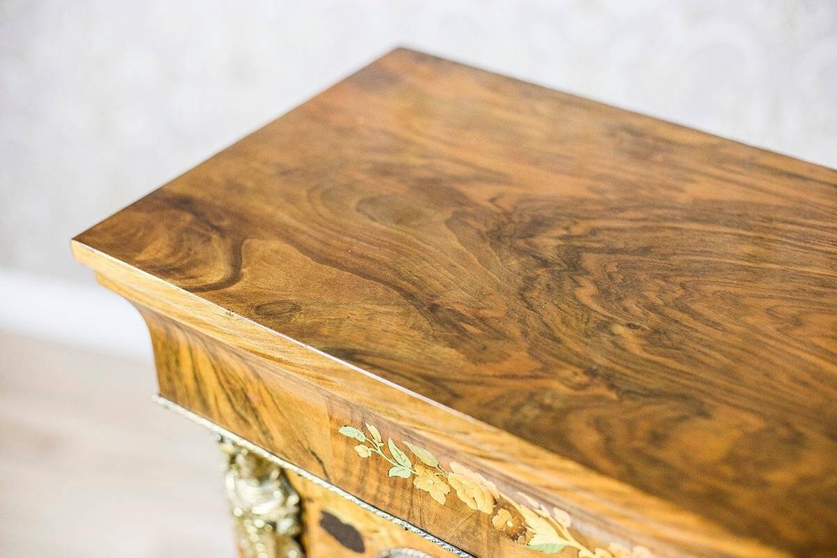 Victorian Cabinet in Veneered Walnut, 1890s