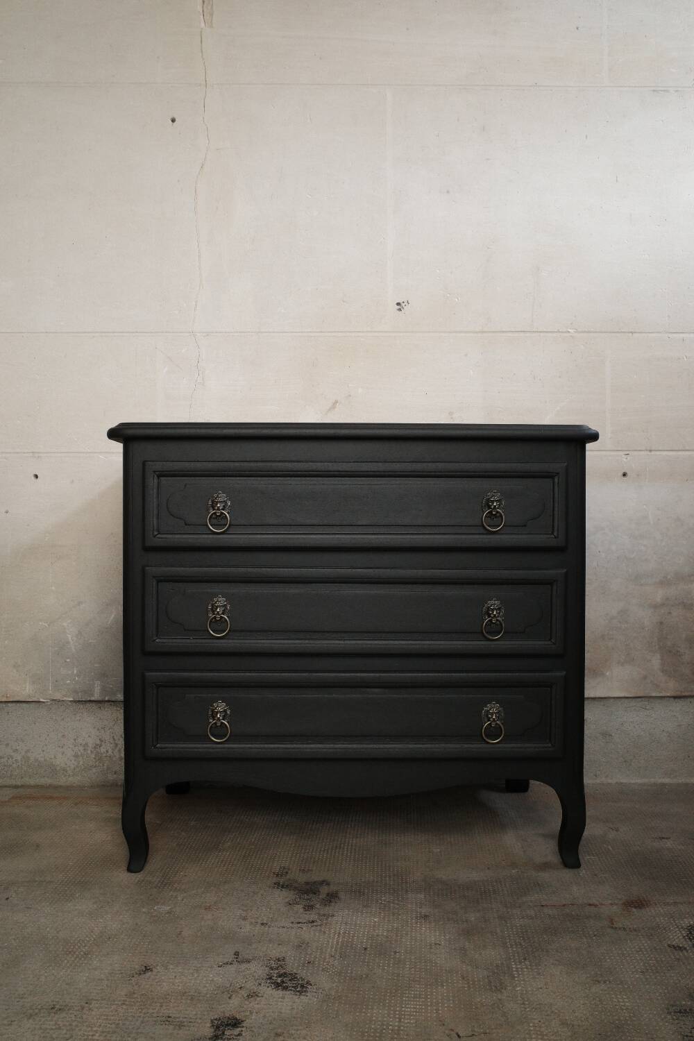 Black vintage chest of drawers