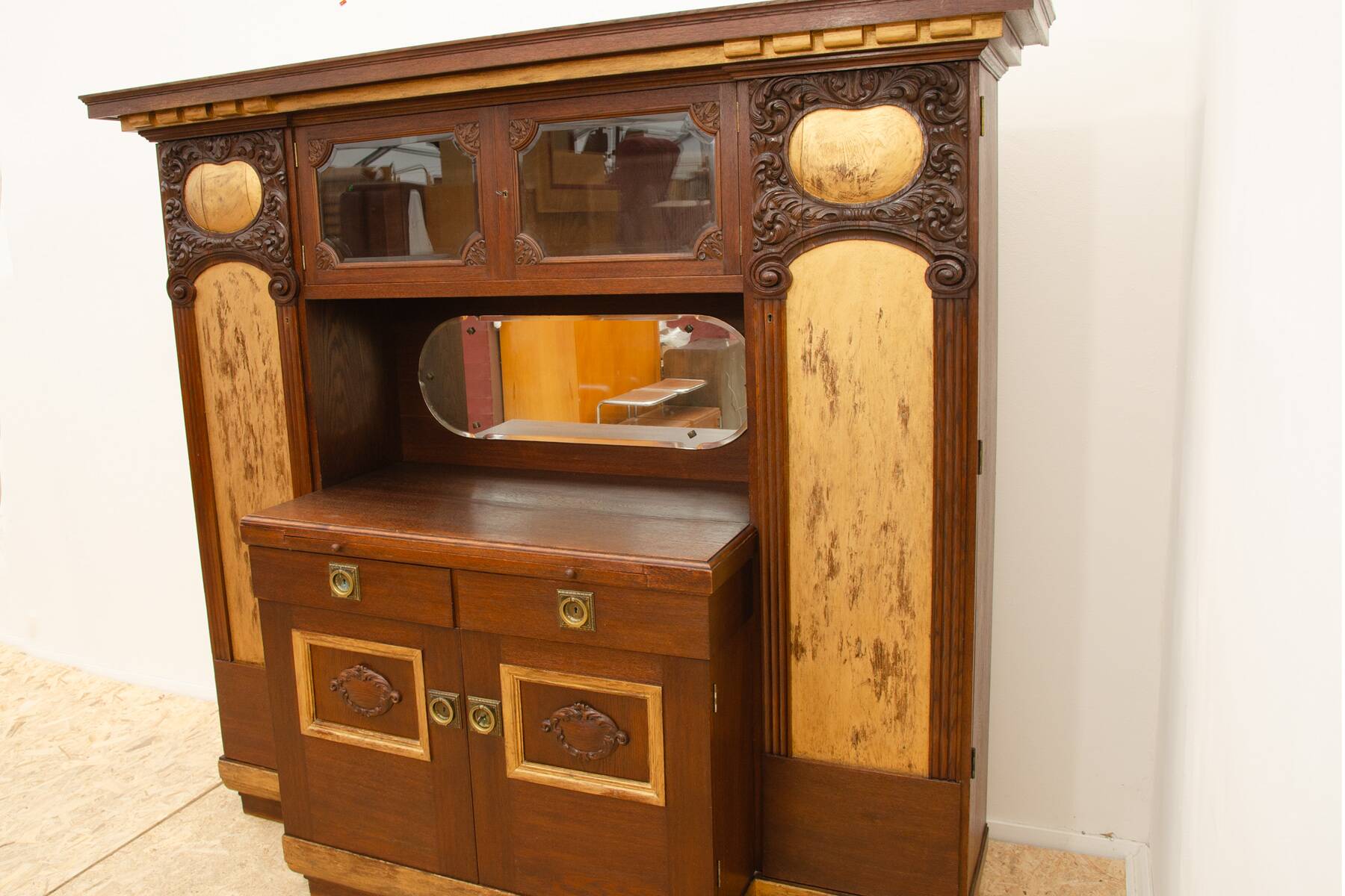 Immense buffet Art Nouveau, 1915, Autriche-Hongrie
