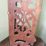 Étagère d'angle en bois massif chantourné pliable art nouveau