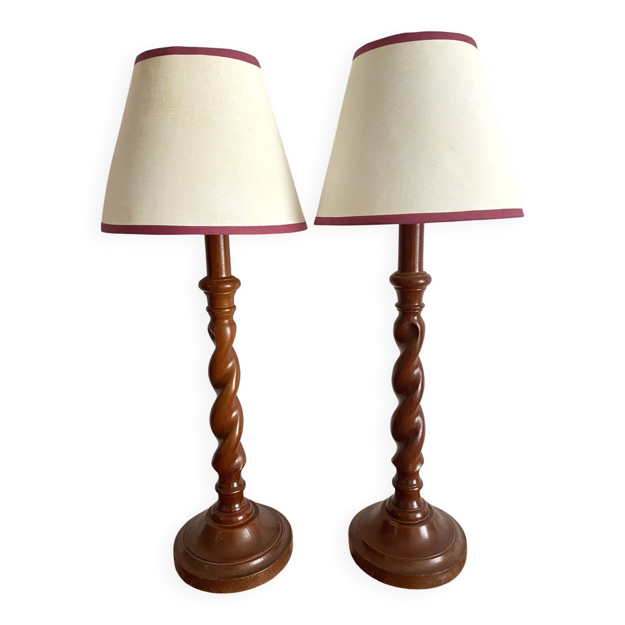 Pair of twisted wooden base lamps