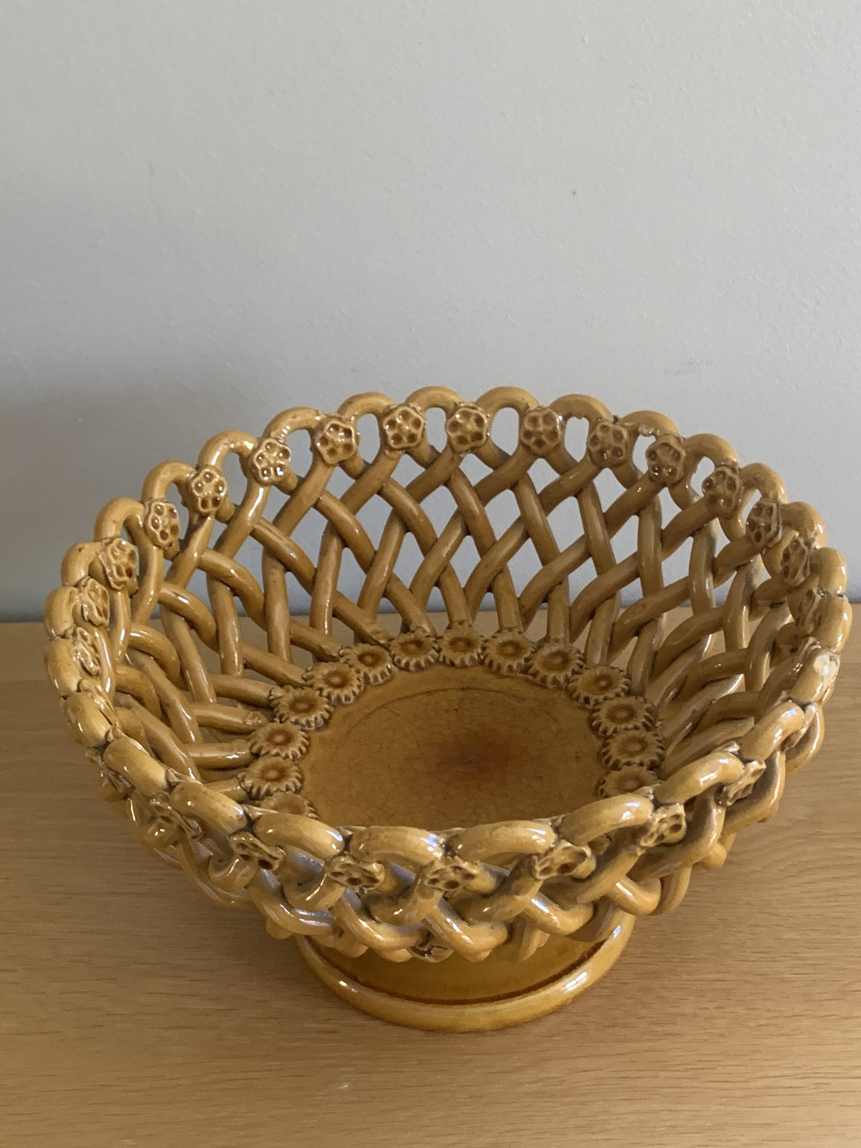 Basket and plate Pichon