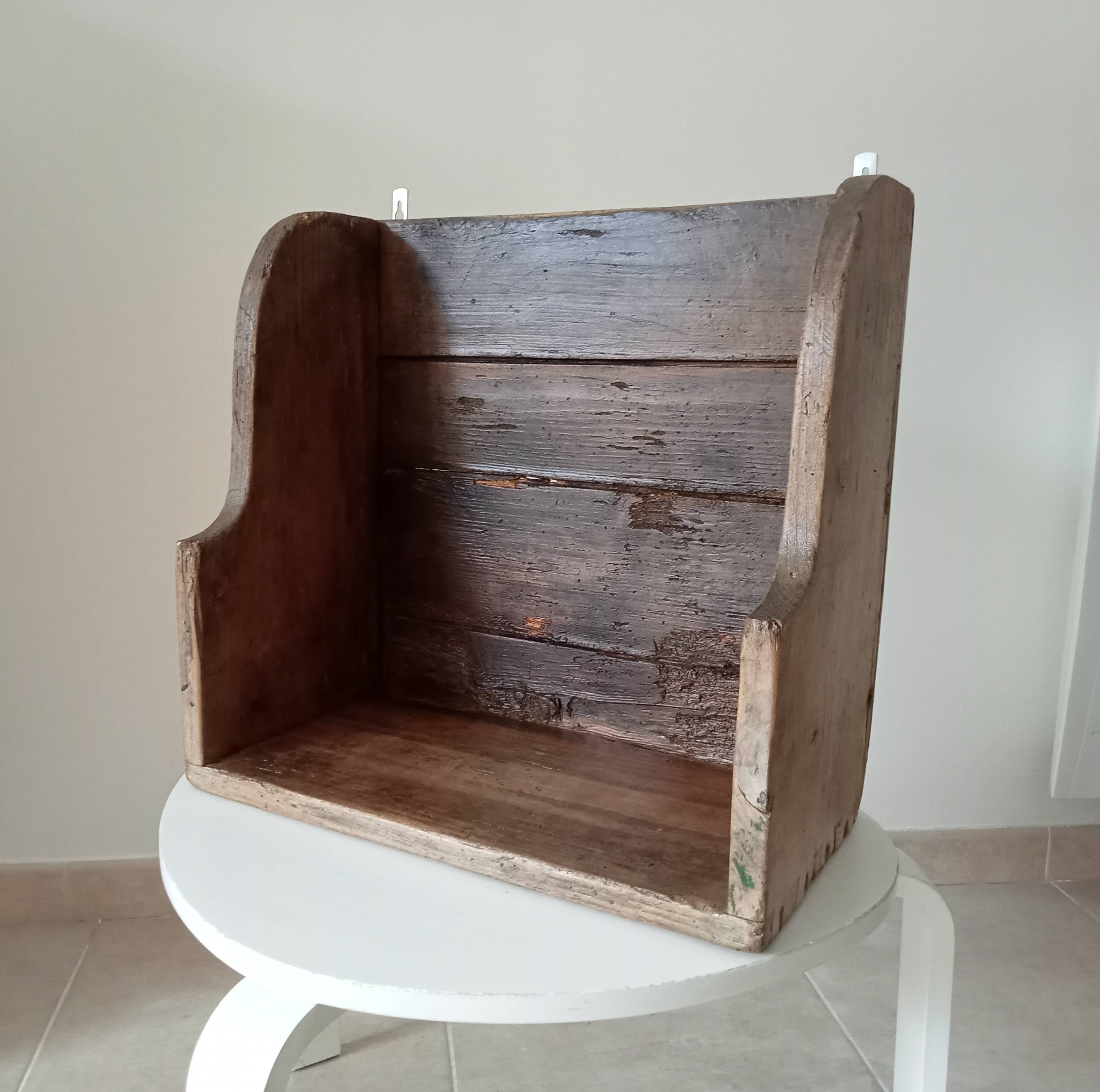 Old wall shelf Triolot