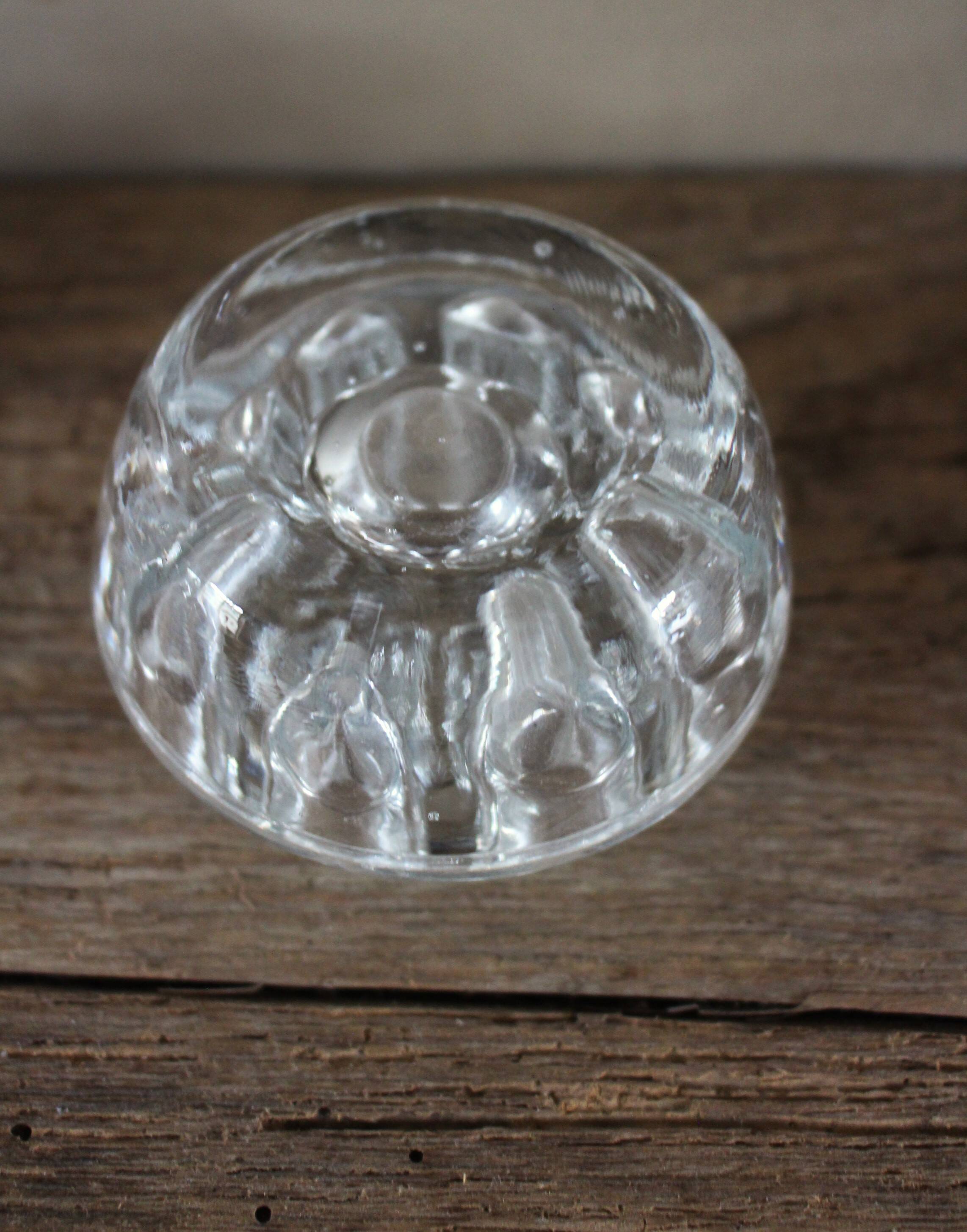 Page 1 of 7 Small 9-hole flower pick, vintage soliflores