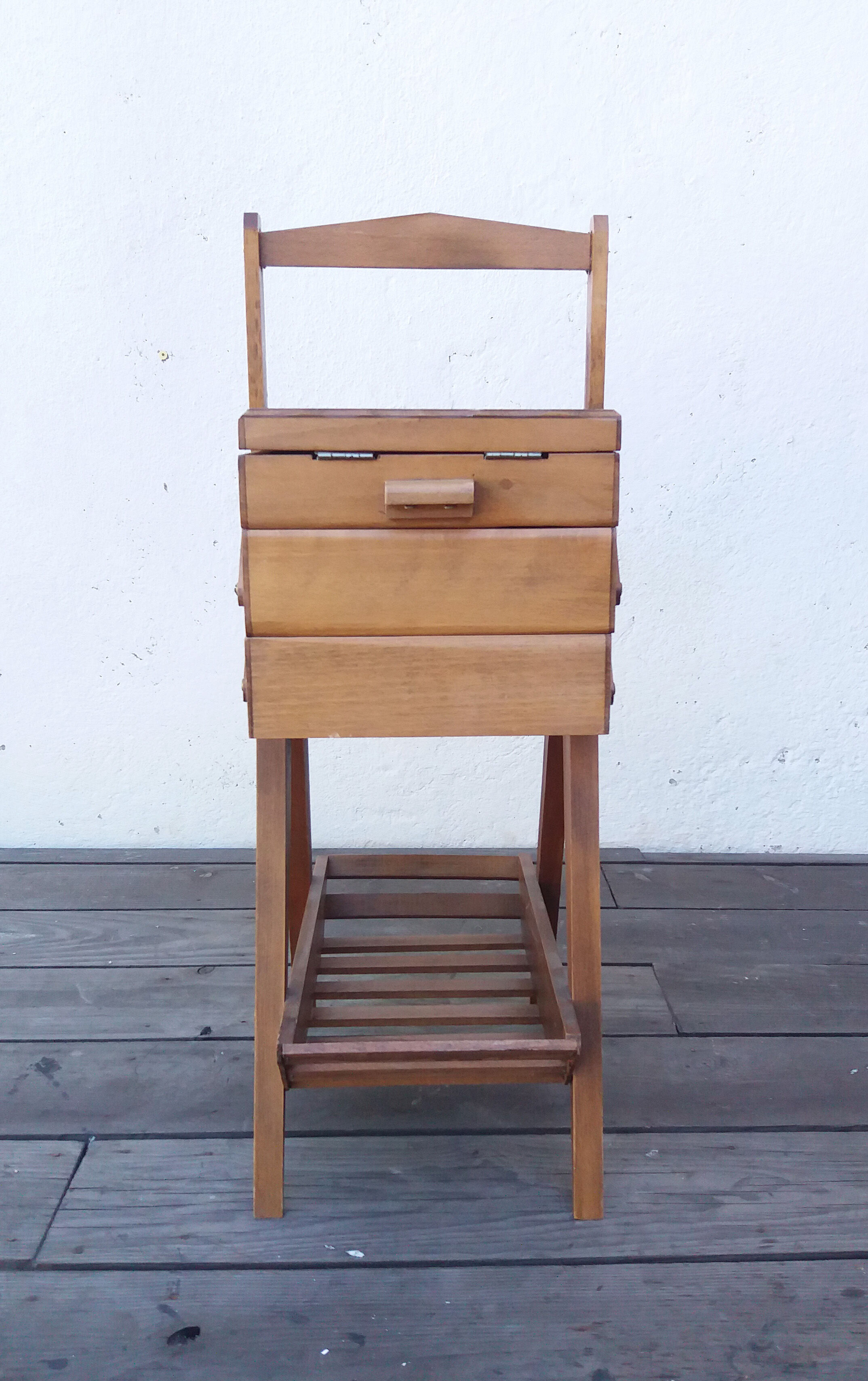 Light wood sewing bakset