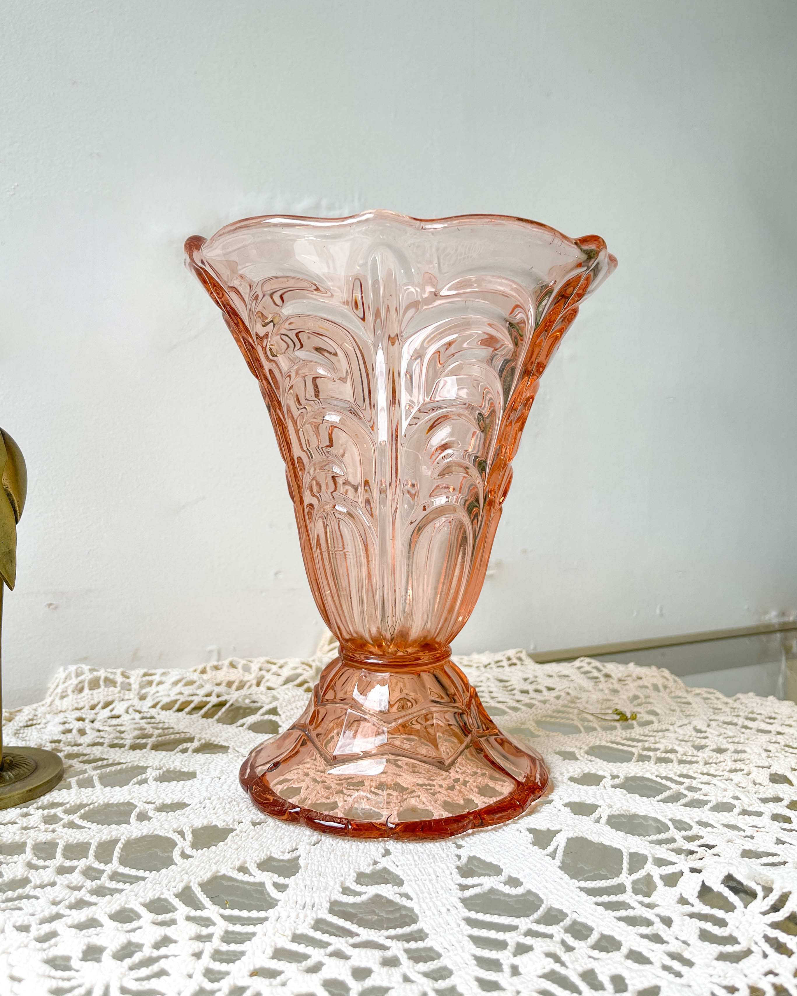 Vintage Art Deco style pink glass vase