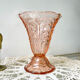 Vase vintage en verre rose style Art déco