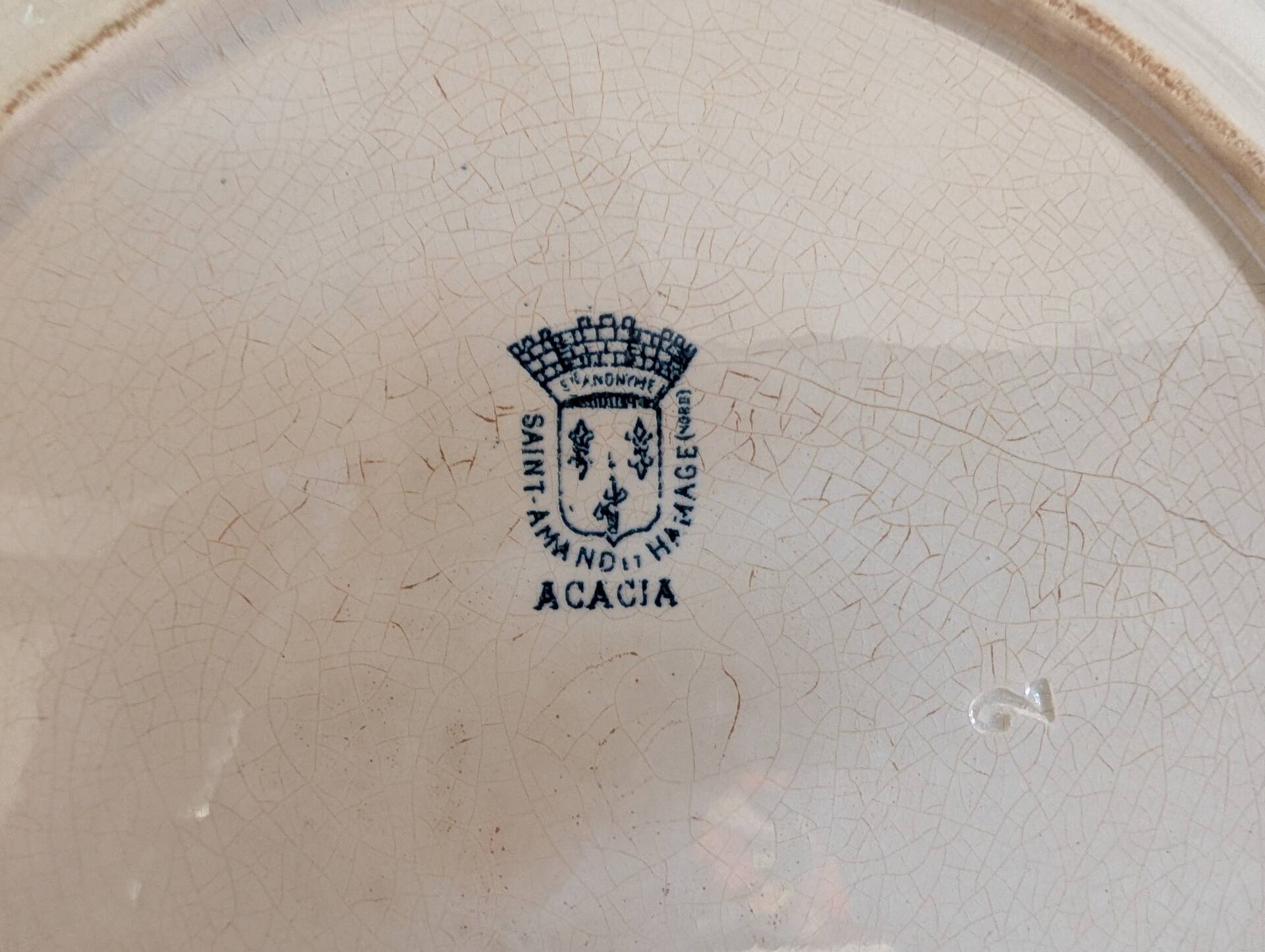 Round plate Saint-Amand Acacia