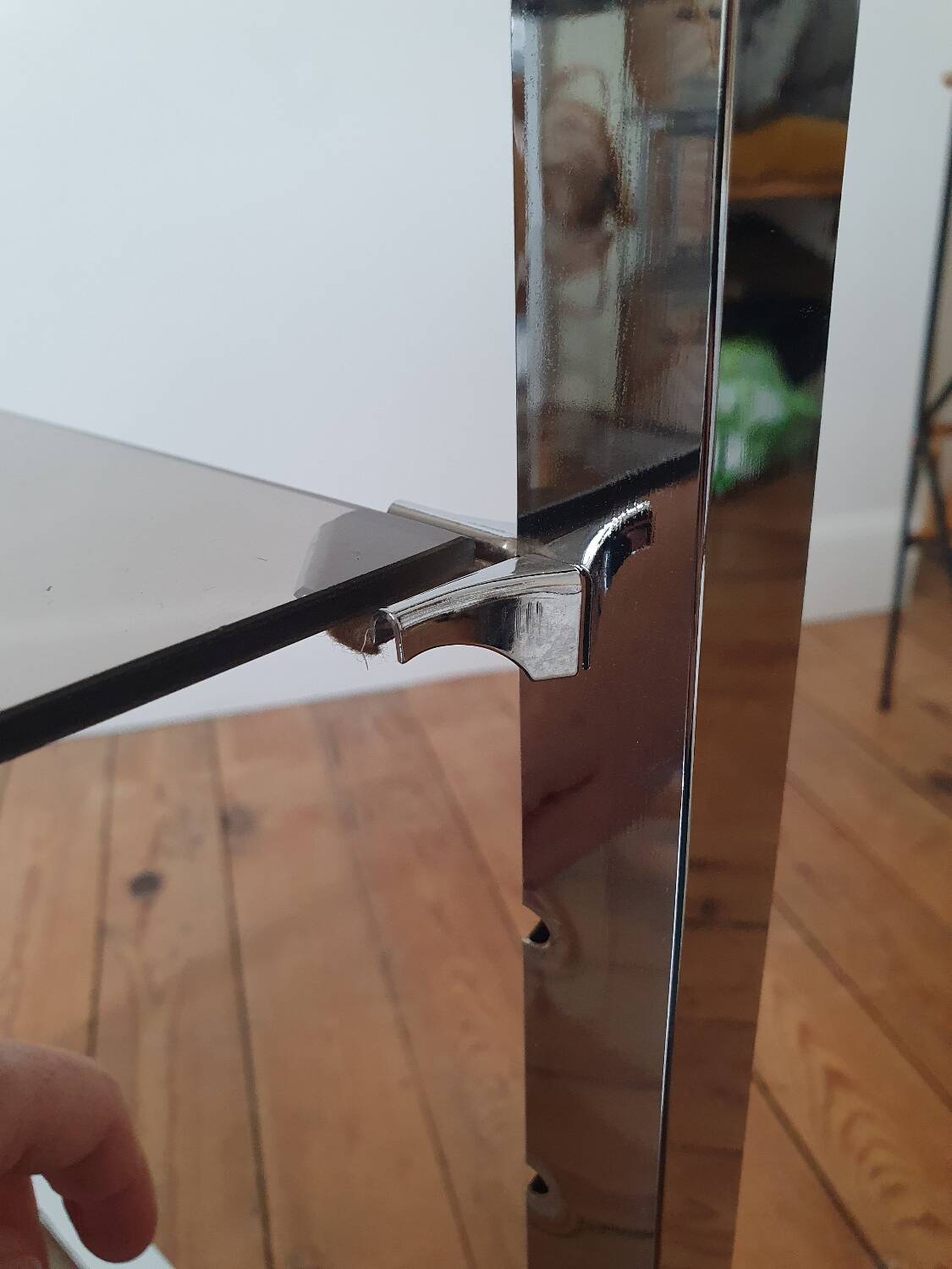 Serving cart in chromed metal and smoked glass, 1980s