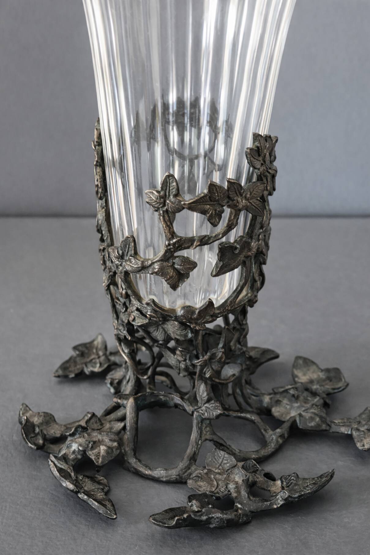 Antique Art Nouveau vase in crystal and patinated bronze – circa 1895–1910