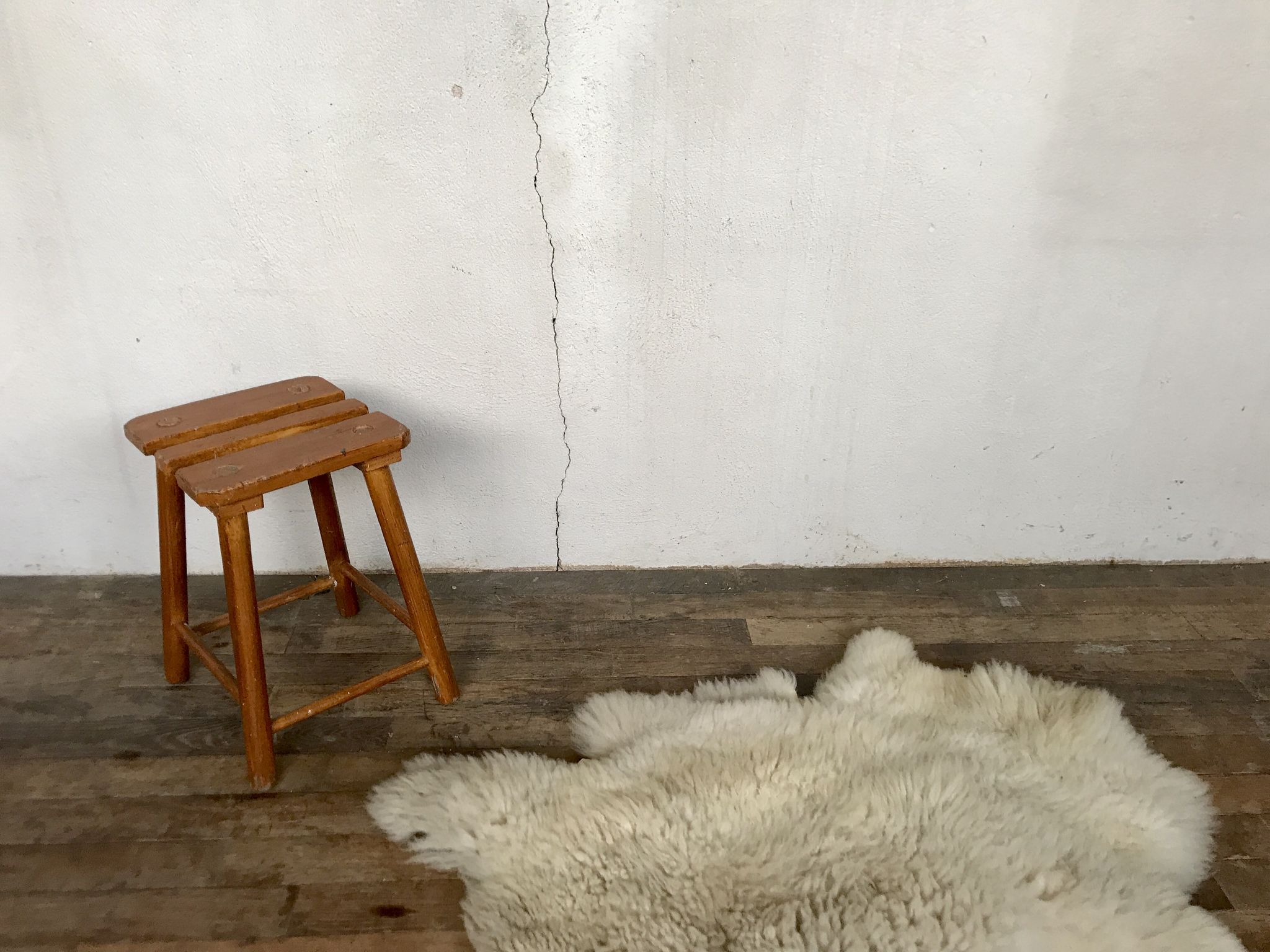 Brutalist primitive stool wears tripod plant solid wooden sofa tip 1950 Furniture decoration
