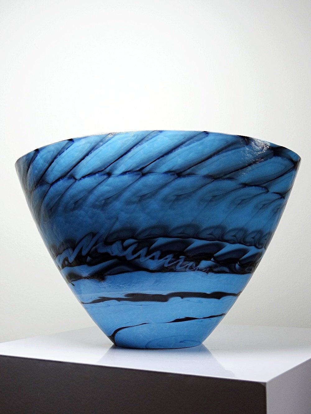 Centrepiece, bowl or large glass bowl from Murano "Yourmurano" handmade.