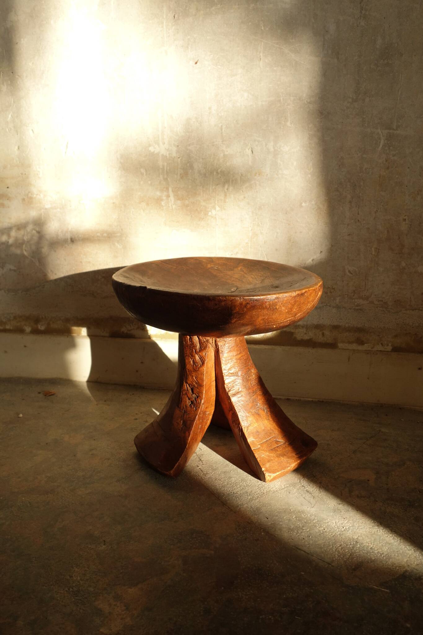 Tabouret africain ancien