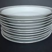 11 assiettes en porcelaine de Bavière