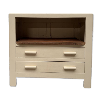 Vintage chest of drawers