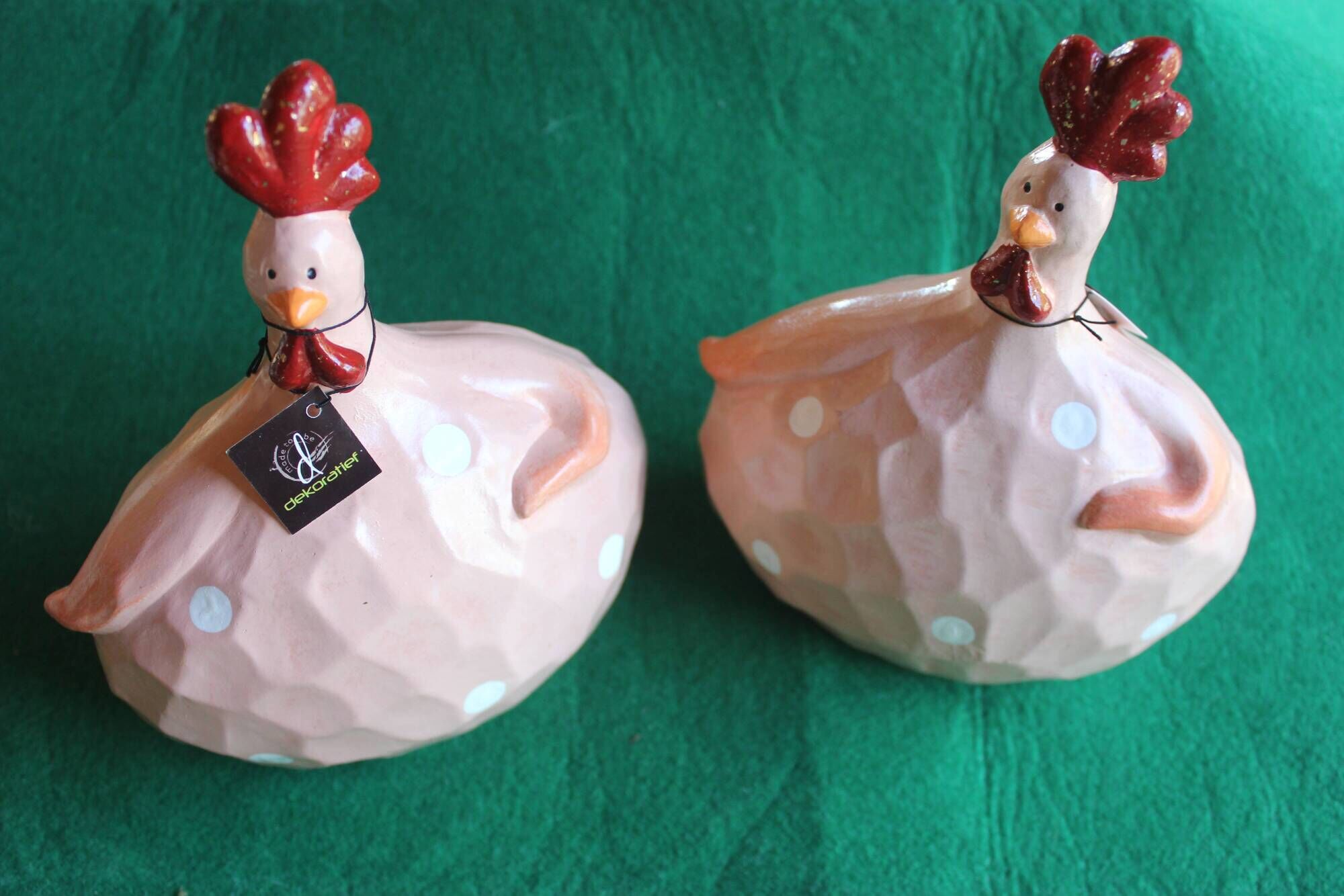 Adorable vintage chickens
