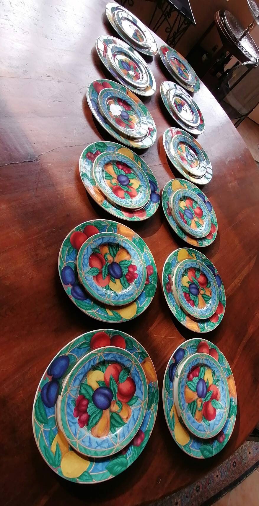 Set of 2 x 12 fine porcelain plates, dinner and dessert plates - Basket