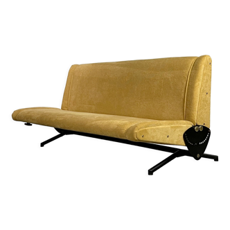 Sofa bed D70 by Osvaldo Borsani for Tecno Italy 1954