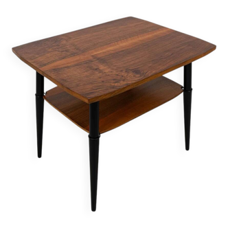 Table basse vintage en noyer, Pologne, années 1960