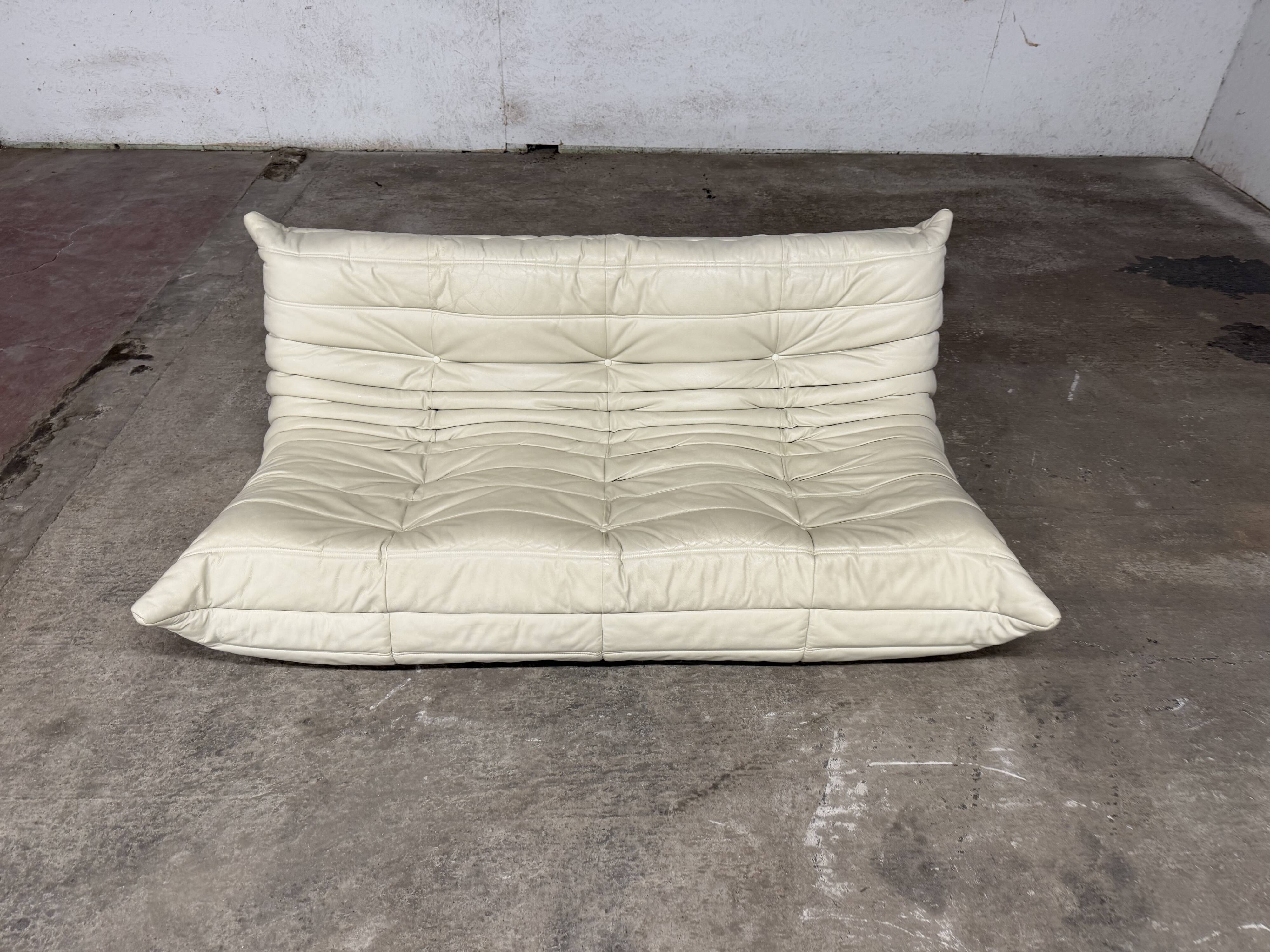 100% authentic ligne roset togo 3-seater beige leather in top condition!