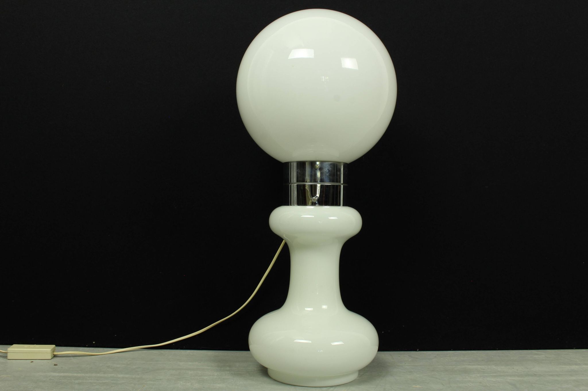 Mid Century Floorlamp Carlo Nason " Birillo" for A.V. Mazzega, Italy 1960
