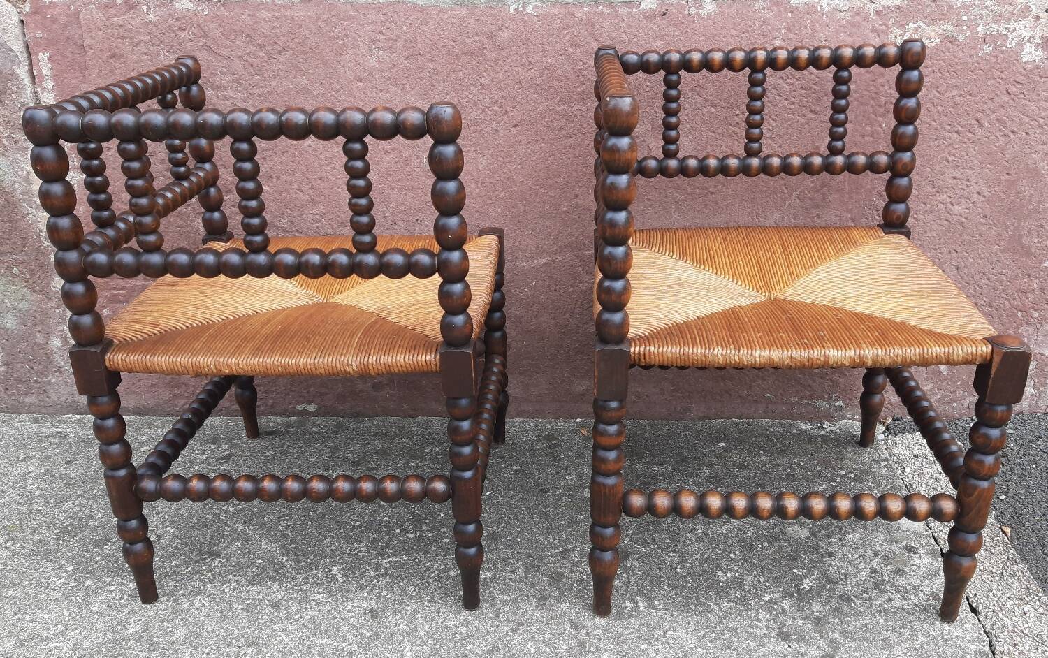 Pair of corner chairs or armchairs "fireplace corner" (Straw seat)