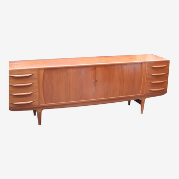 Teak row by Johannes Andersen 1960