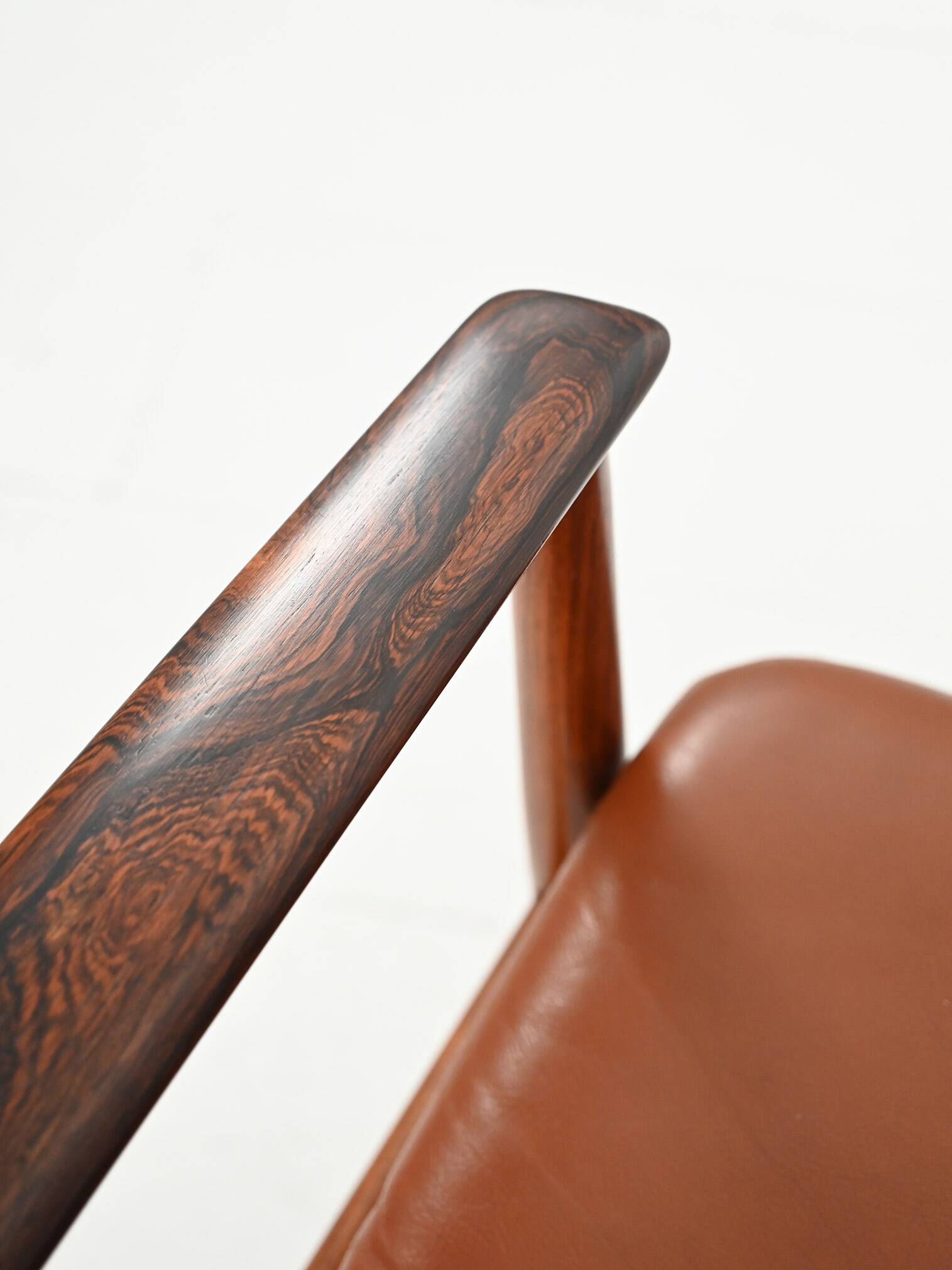 Pair of "Ark" armchairs by Arne Vodder