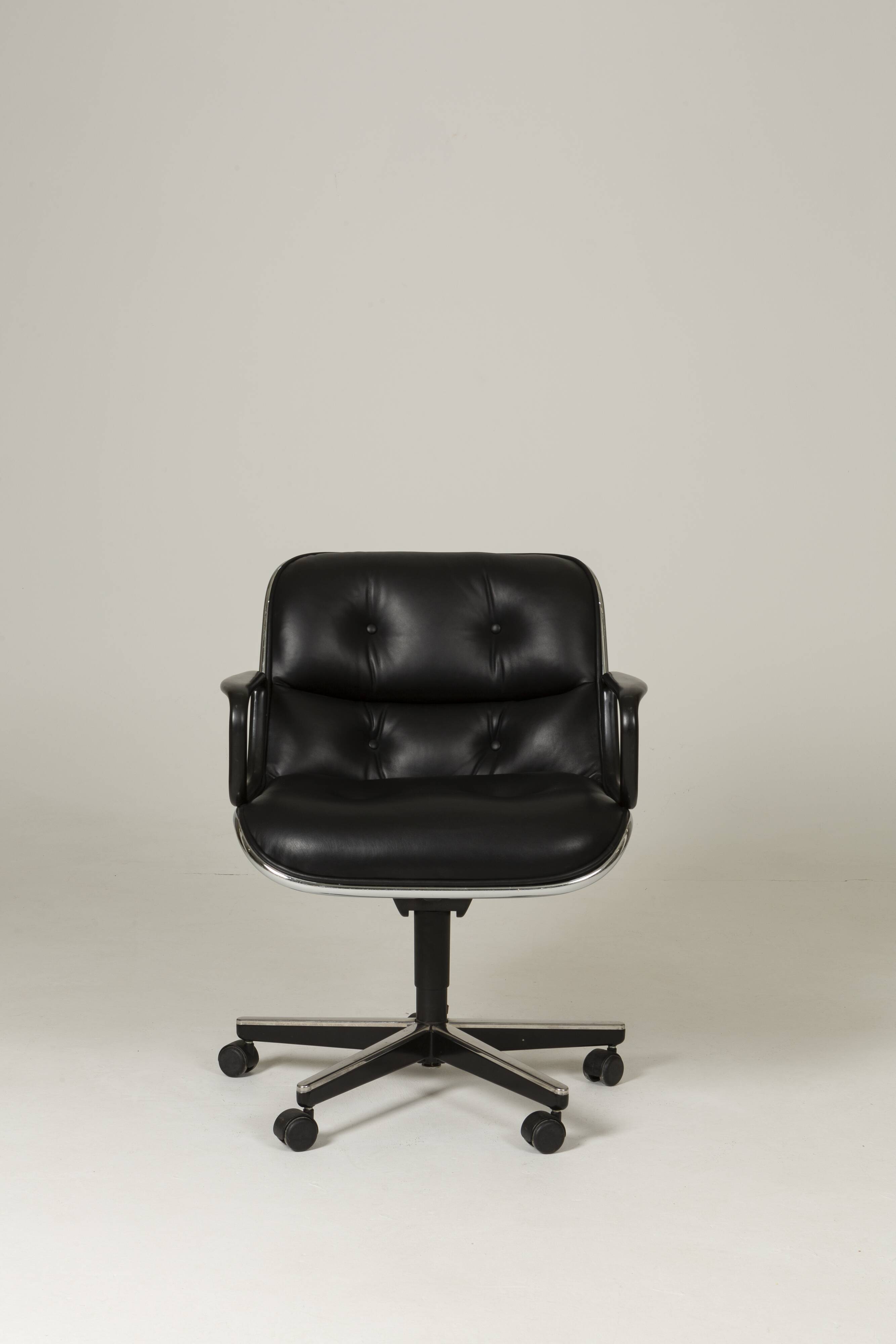 Charles Pollock Armchair, Knoll Edition
