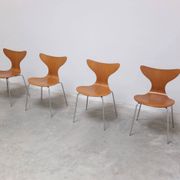 1st edition set of 4 'Lily' chairs in oak by Arne Jacobsen for Fritz Hansen, 1969