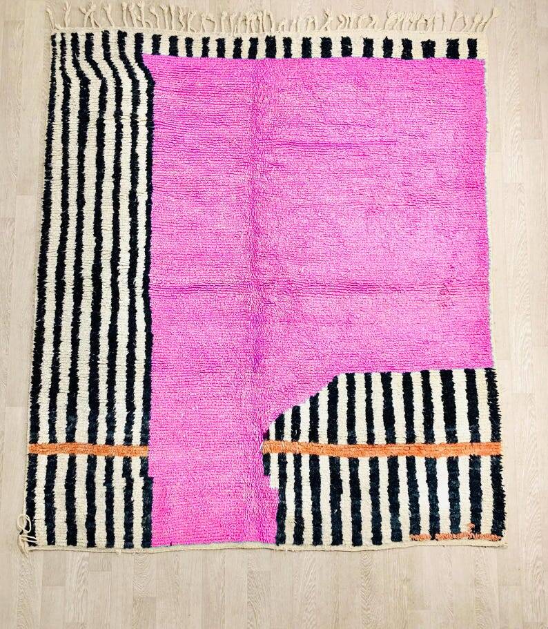 Beni Ouraine handwoven rug, traditional style, size 140 x 260 cm