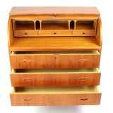 Teak secretary of Egon Ostergaard