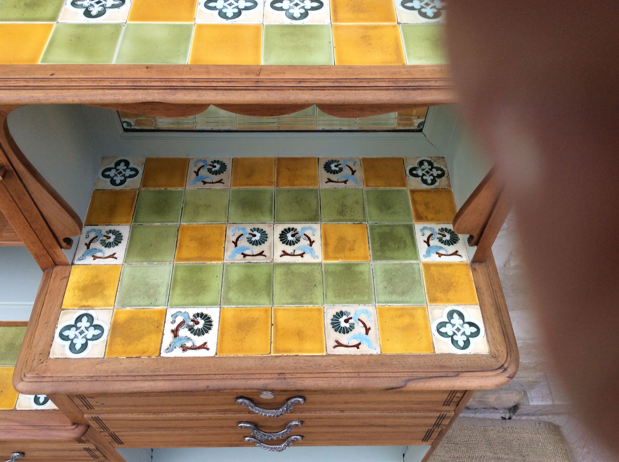 Furniture from craft to drawers