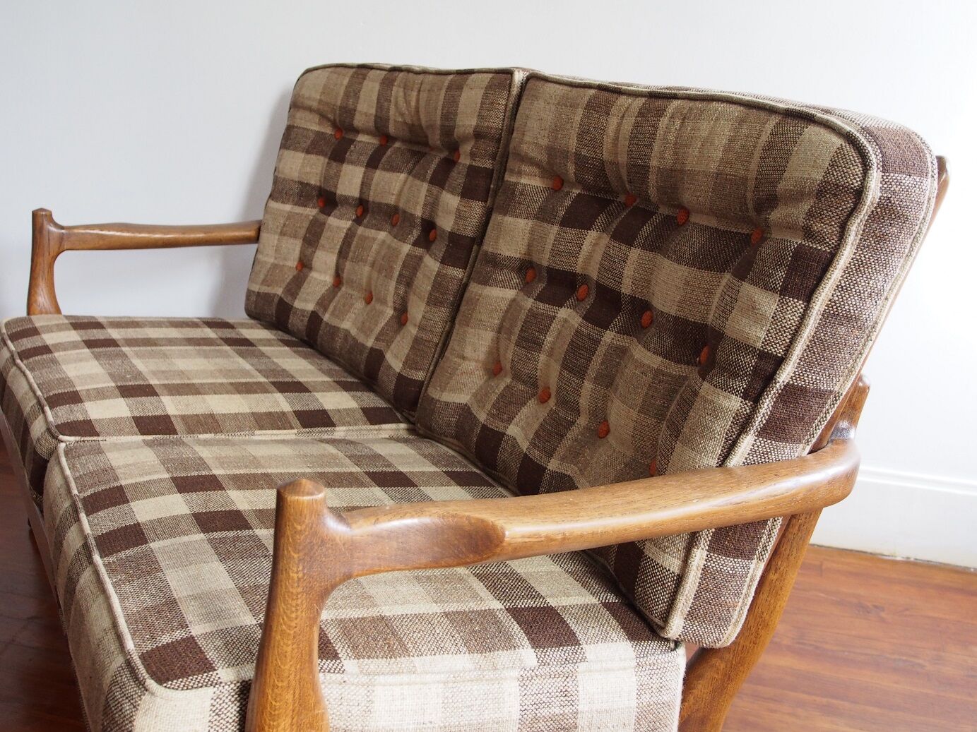 Guillerme and Chambron sofa, model José