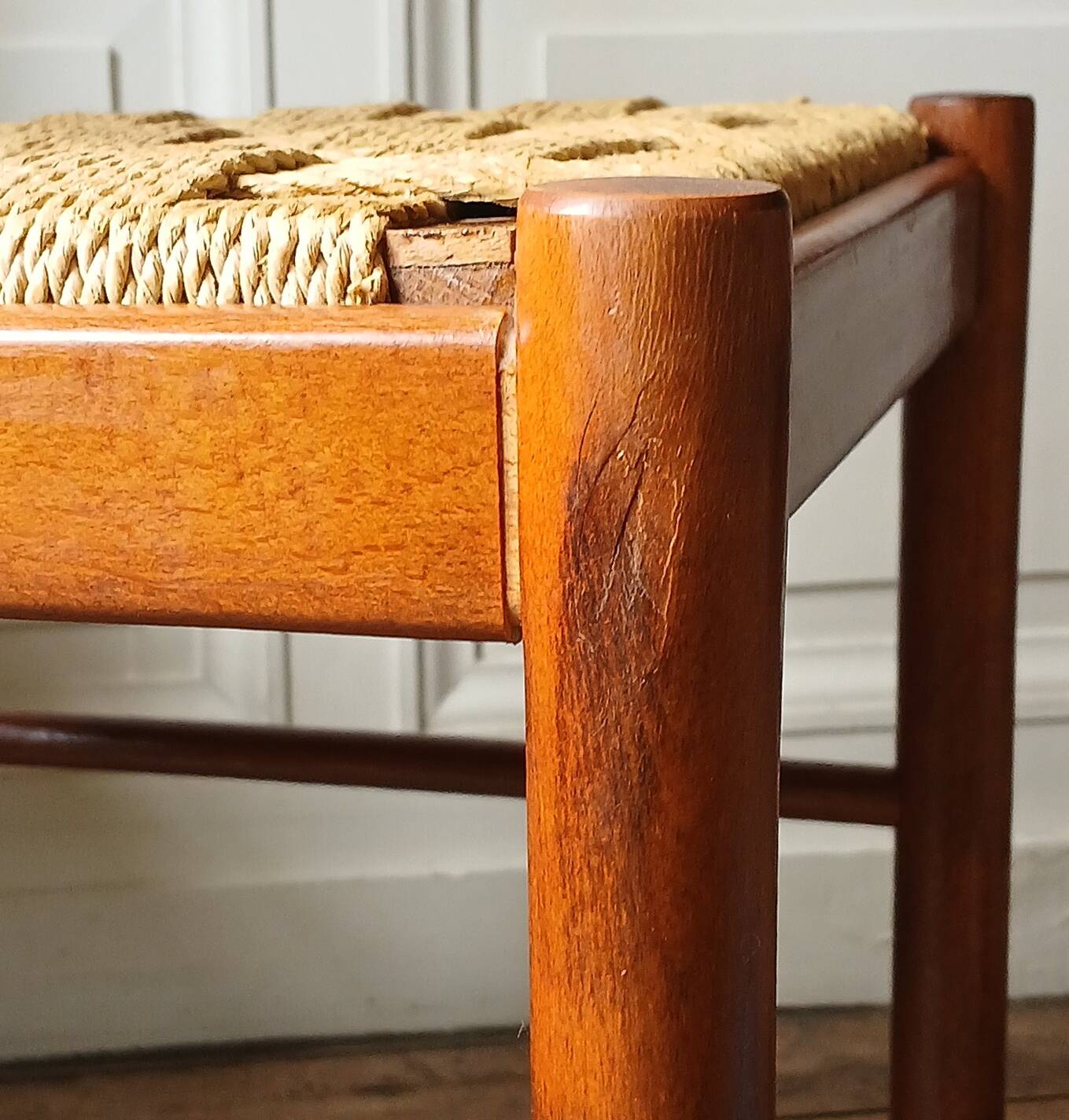 2 "plywood" chairs & braided rope