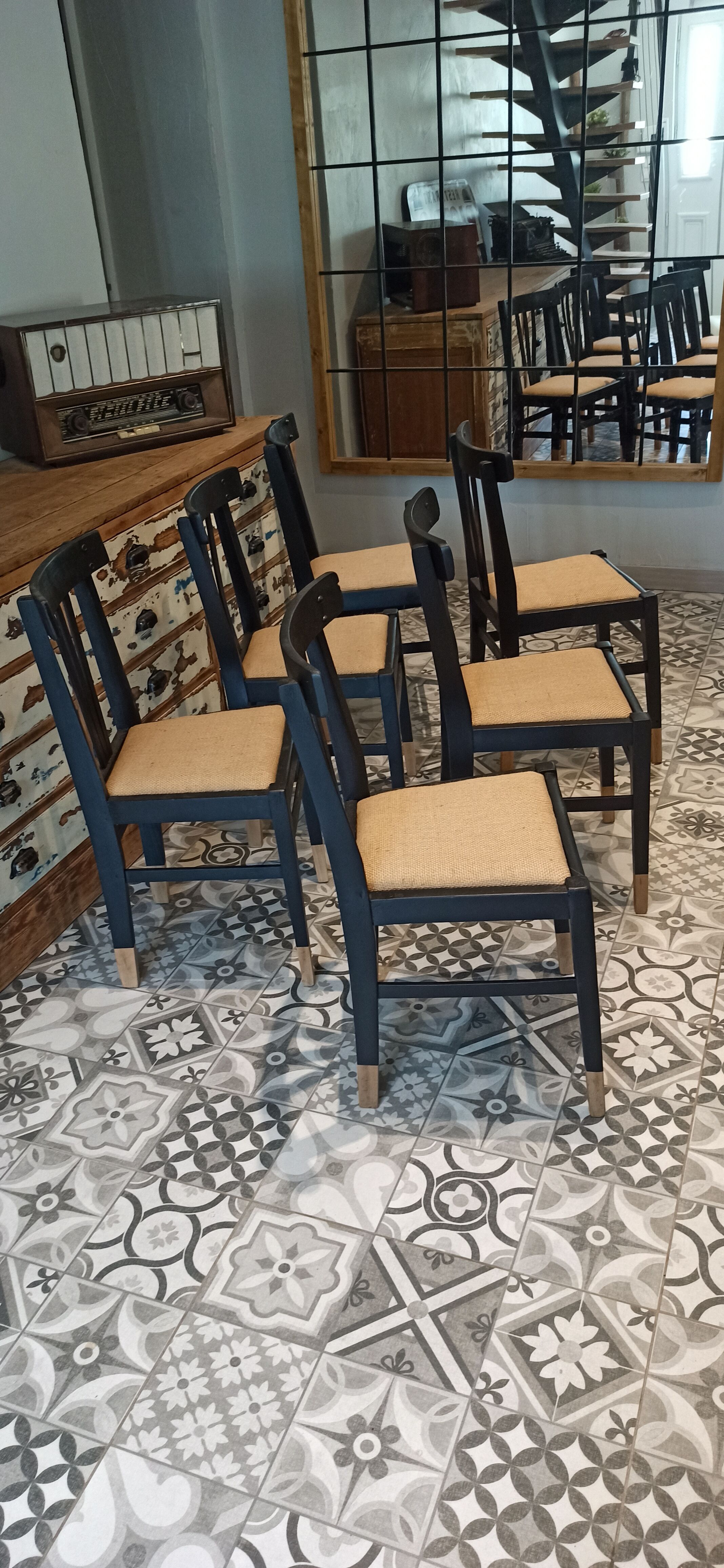 Lot de 6 chaises bistrot noir et bois