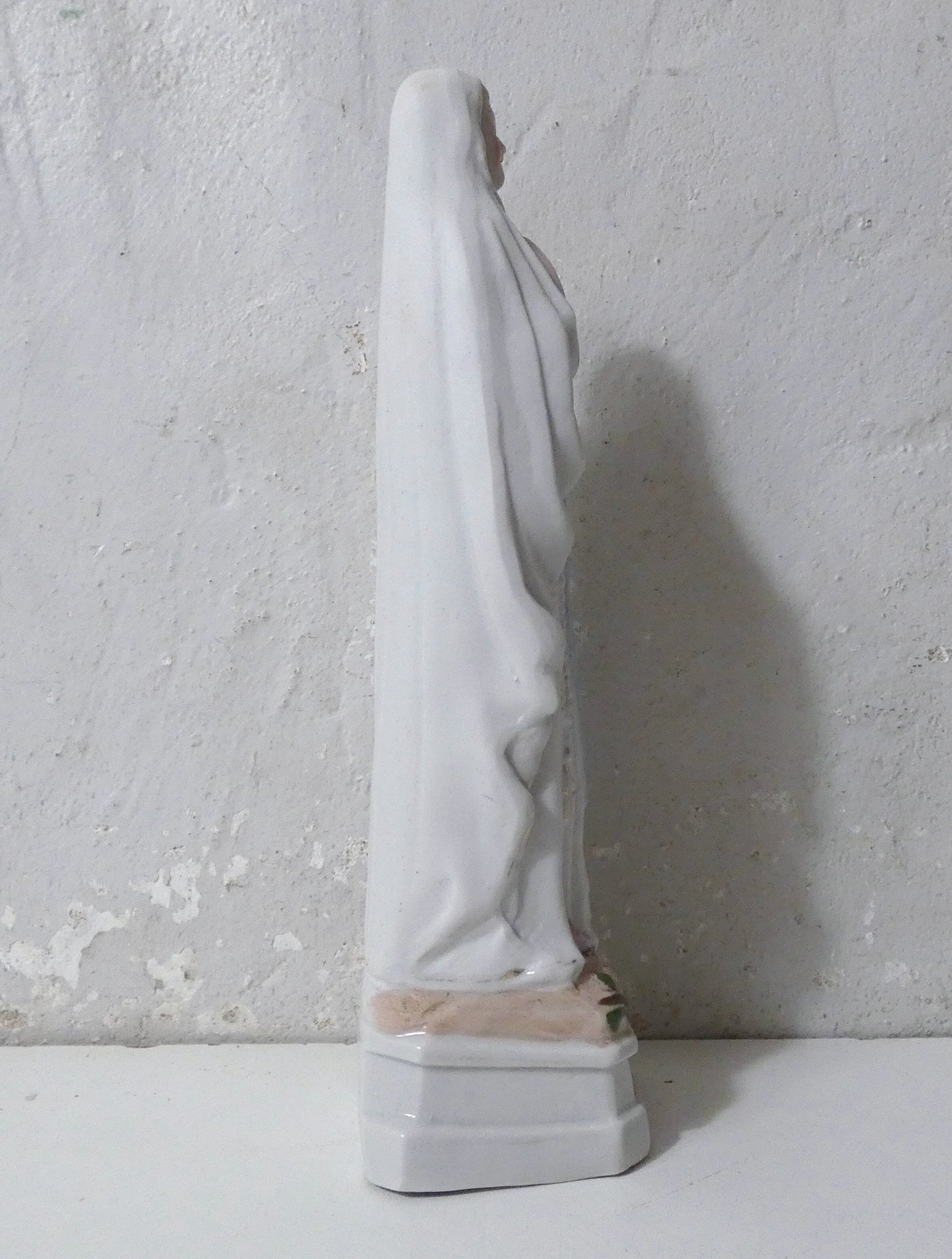 Old Virgin Mary statue in biscuit 25.5 cm