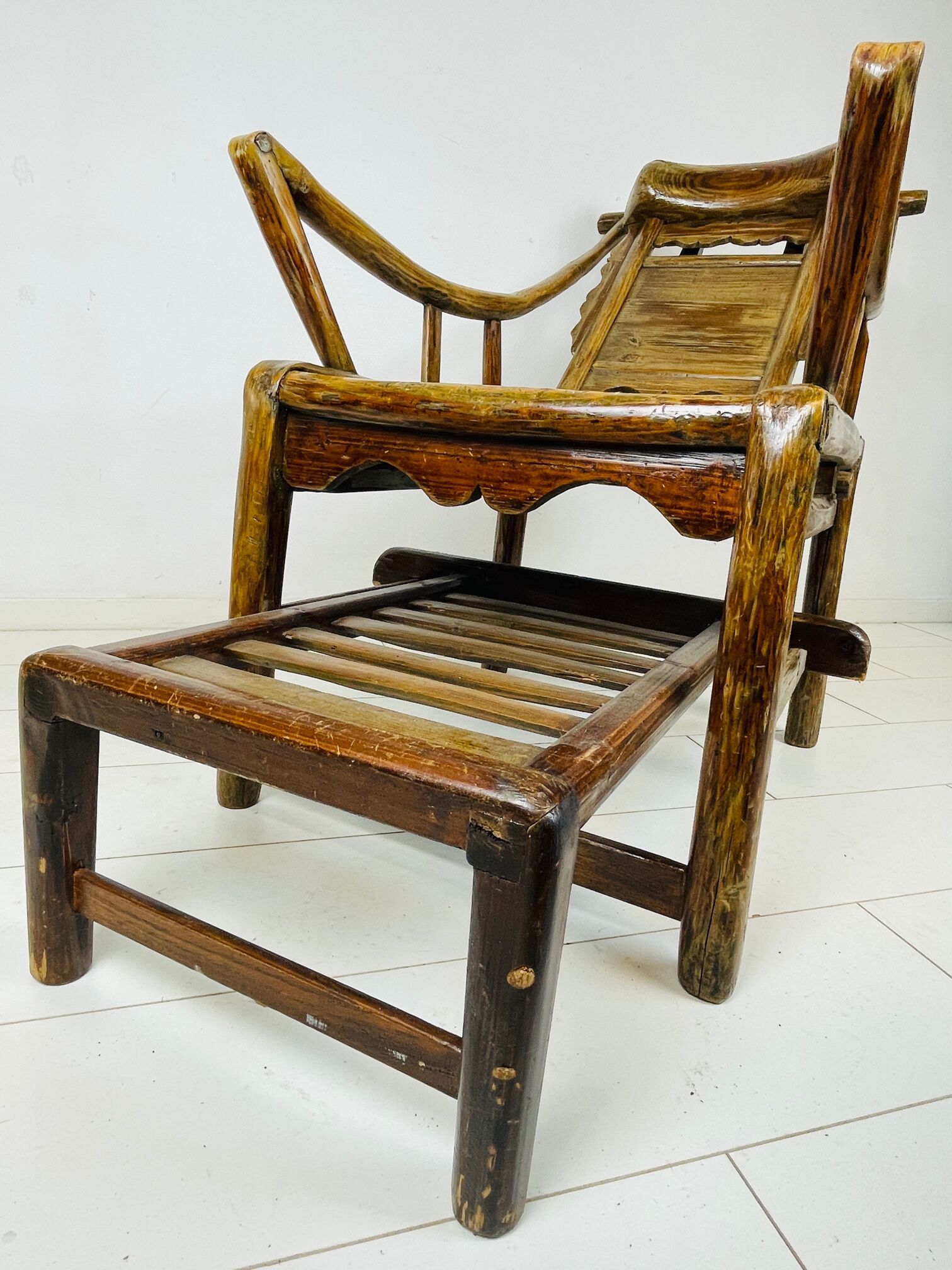 Antique chinese handcrafted bamboo lounge chair, 1900