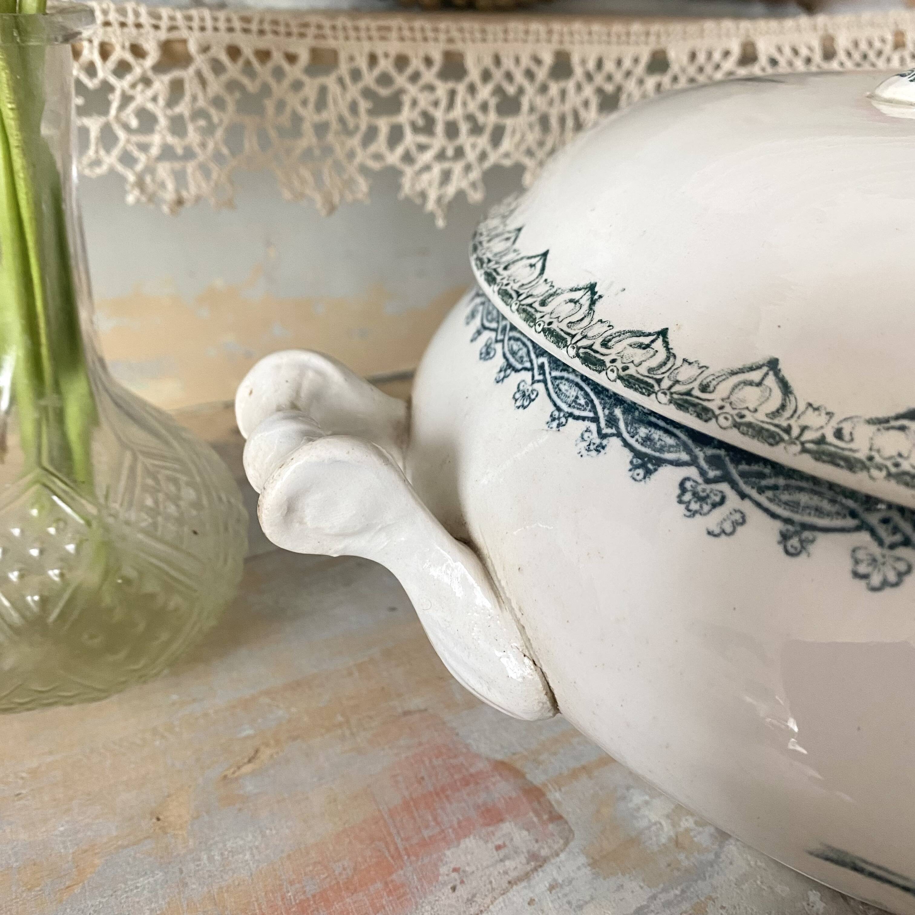 Ste Amandinoise "Margot" Muguet ironware soup tureen