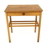 Table de chevet en chêne, Suède, 1960