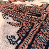 Handmade Pakistani rug