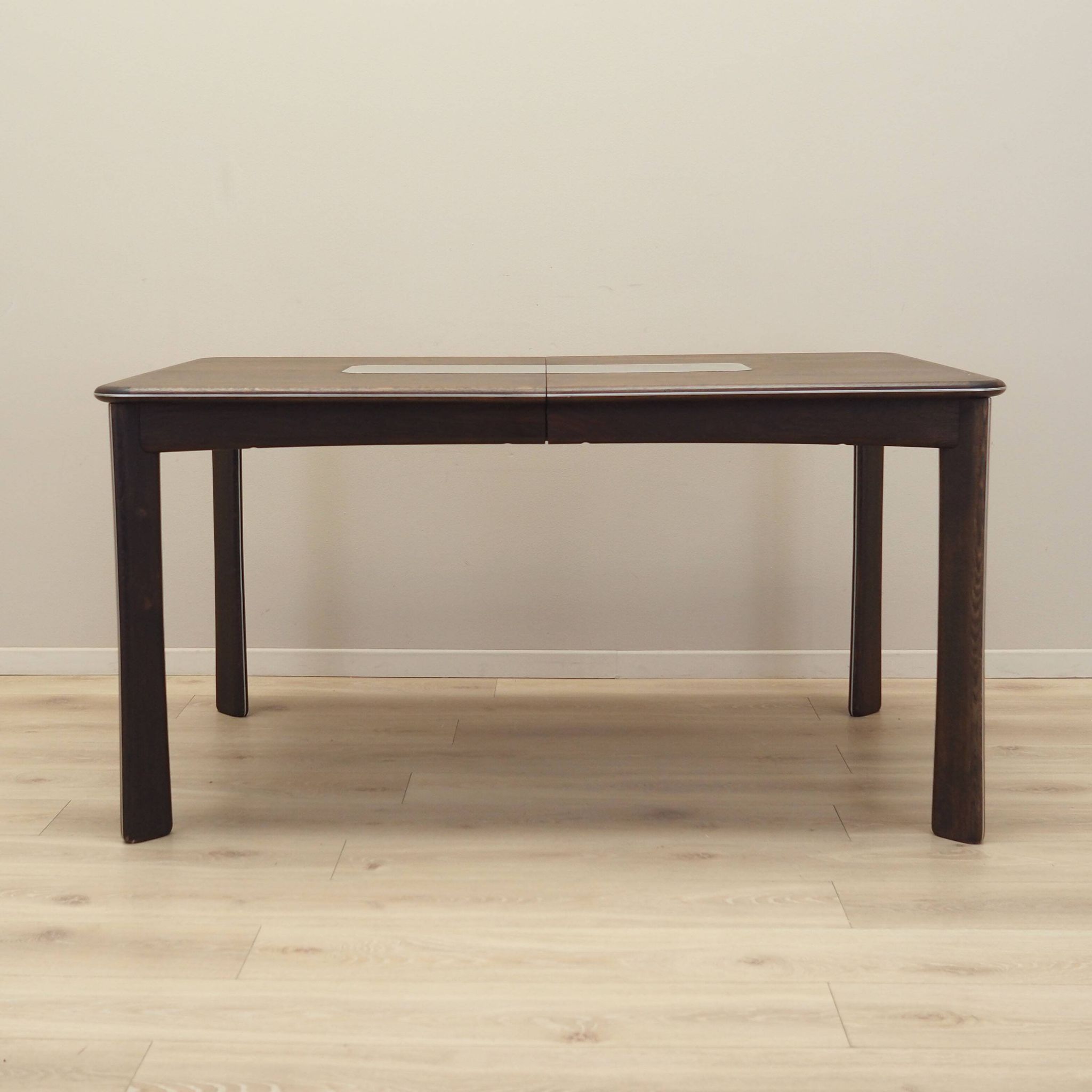 Oak table, Danish design, 1970s, manufacturer: Uldum