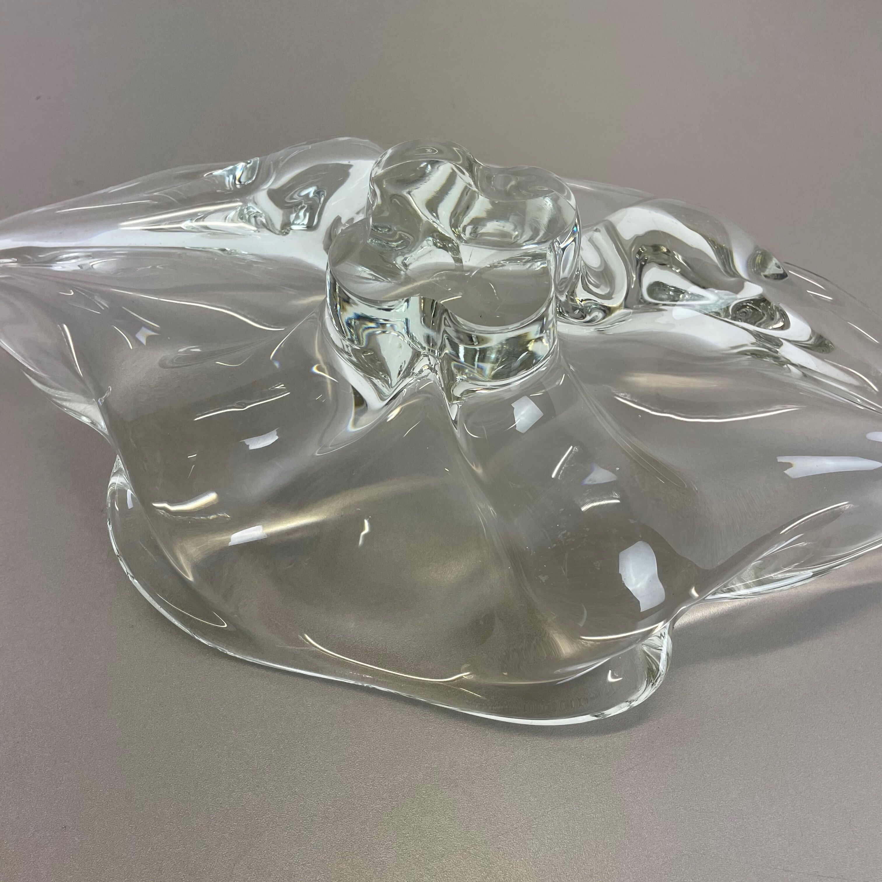 Murano glass "lucid" bowl shell element shell Murano, Italy, 1970s